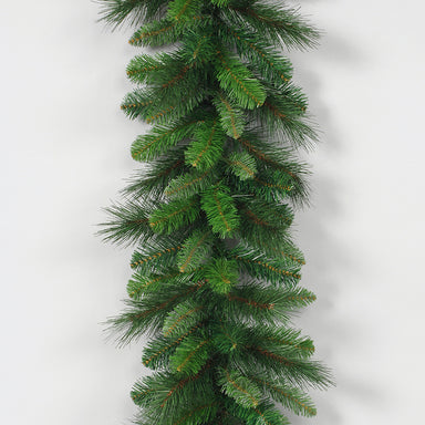 Deluxe Evergreen w/White Pine Pick Garland